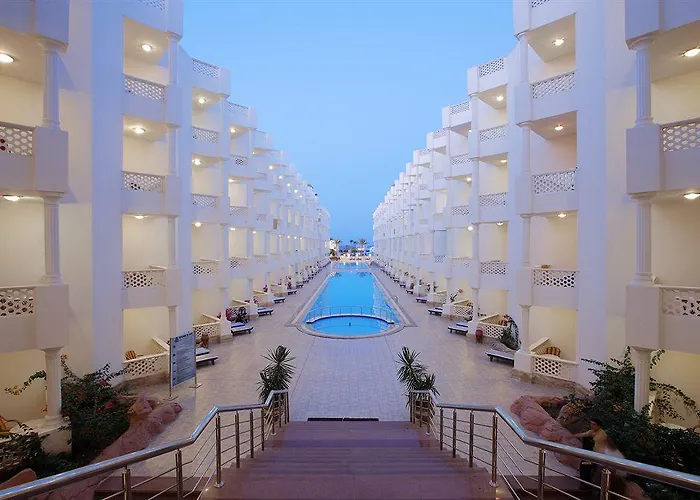Emerald Aqua Park City 5* Hurgada