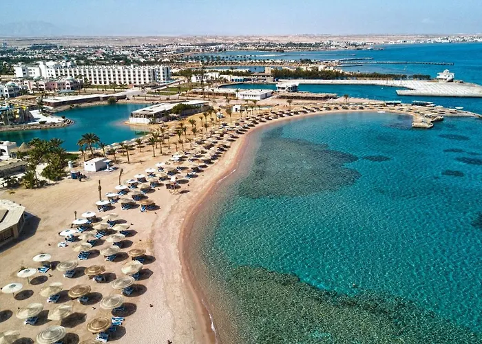 Emerald Aqua Park City Resort 5*