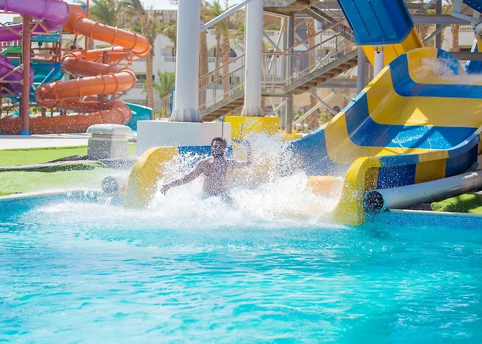 Emerald Aqua Park City 5*