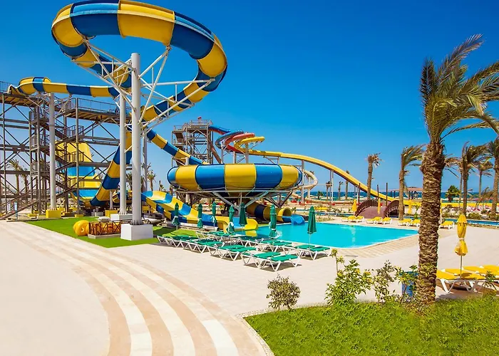 Resort Emerald Aqua Park City 5*