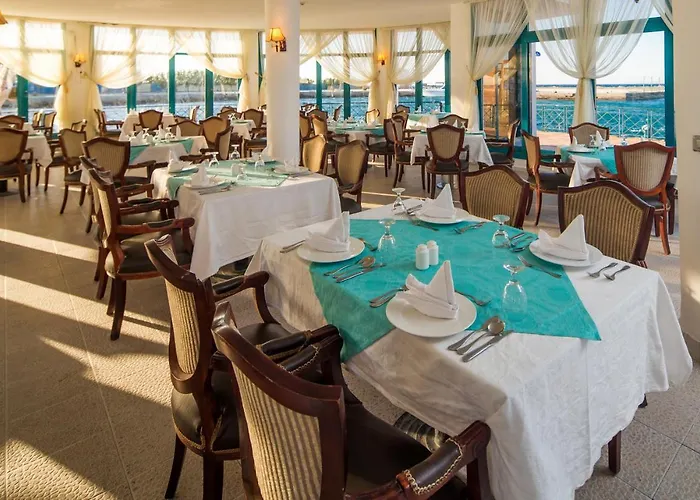 Emerald Aqua Park City Resort 5*